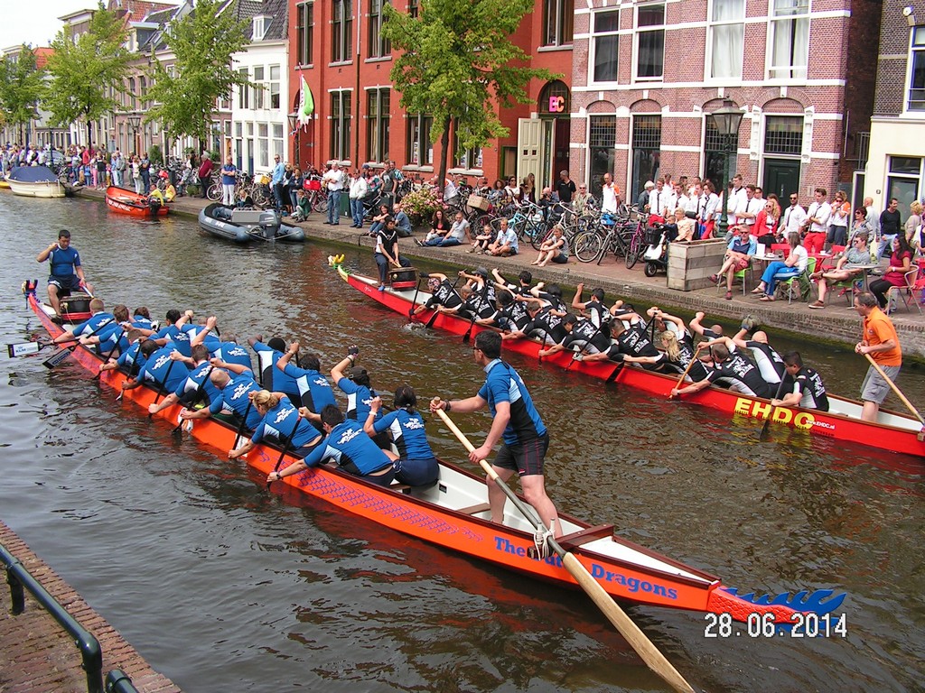 28-06-2014 Leiden - 3in1 - Paard+Koets-Dragonbootraces-Draaiorgels  28062014leidenlakenfeest3in1%2833%29