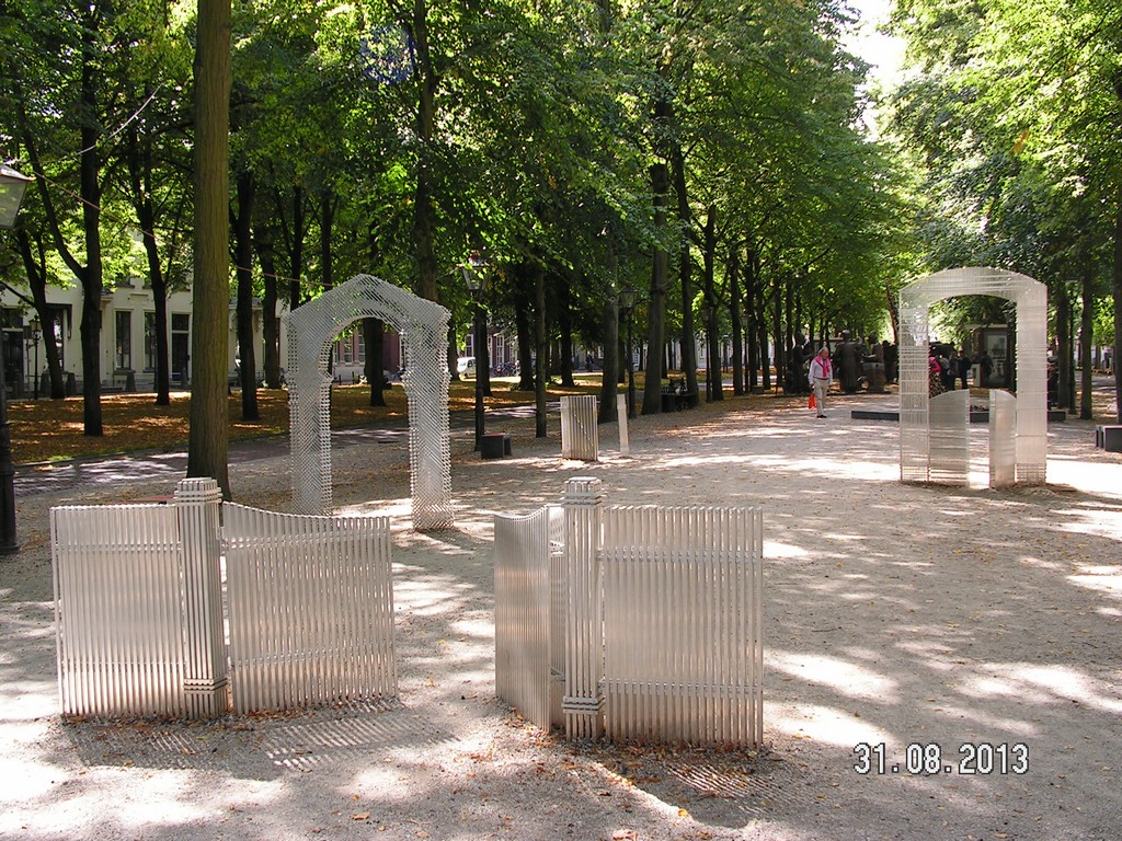  31-08-2013 Den Haag -  Lange Voorhout - Den Haag Sculptuur 2013 130831denhaagklv%2817%29