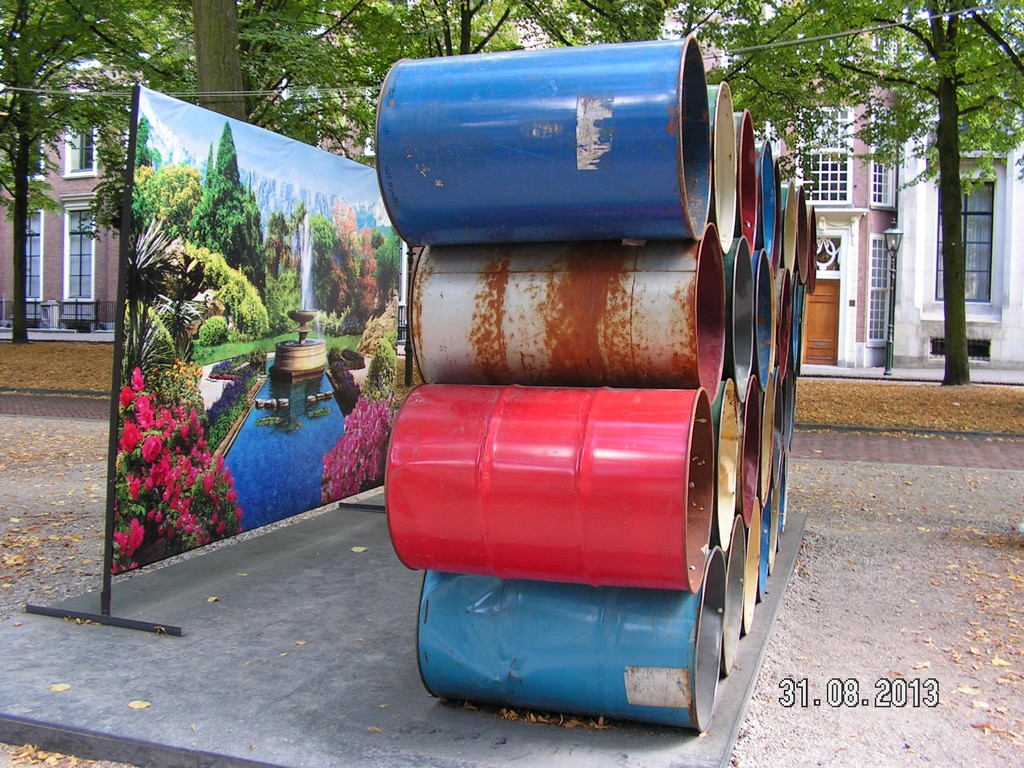  31-08-2013 Den Haag -  Lange Voorhout - Den Haag Sculptuur 2013 130831denhaagklv%2835%29