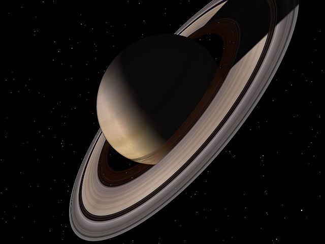 Saturn: 3D Space Tour™ 1.0    الغد المشرق Saturn-640x480-2