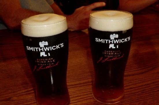 salutations kissiennes. - Page 7 Smithwicks-heisst-bei