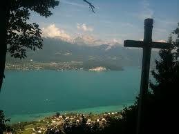 Cheminons avec Saint François de Sales en ce temps de Carême ! Croix_Annecy-84fda