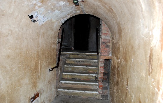 nottingham castle Nottingham-Galleries-of-Justice-spooky-corridor