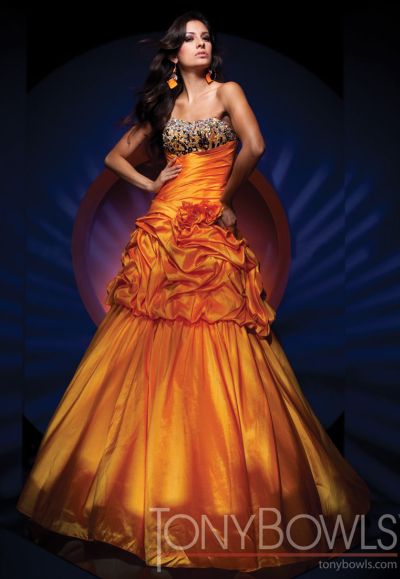     فساتين سهره باللون الأورانج TBE11164-Tony-Bowls-Evenings-Prom-Dress-S11