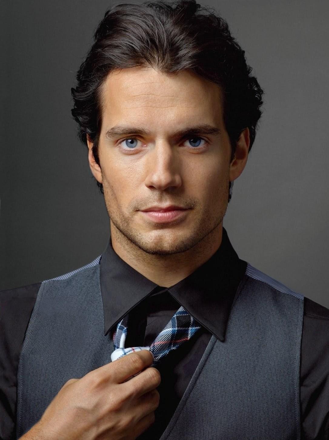 CINCUENTA SOMBRAS - Página 22 Henry-cavill-photo_