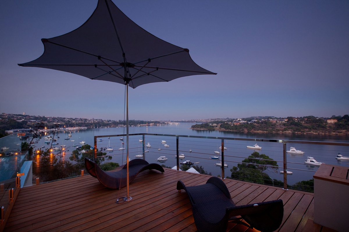 a rezidencia képekben Deck-River-Views-Riverside-Home-in-Perth-Australia