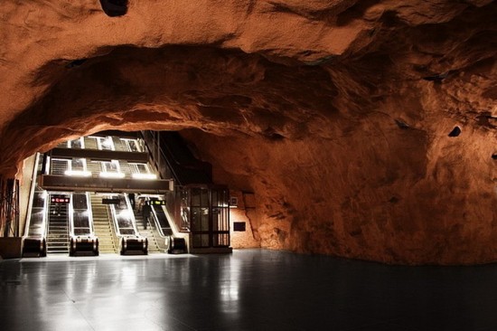 Stockholm Metrosu / Büyüleyici Stockholm-metro11-550x366