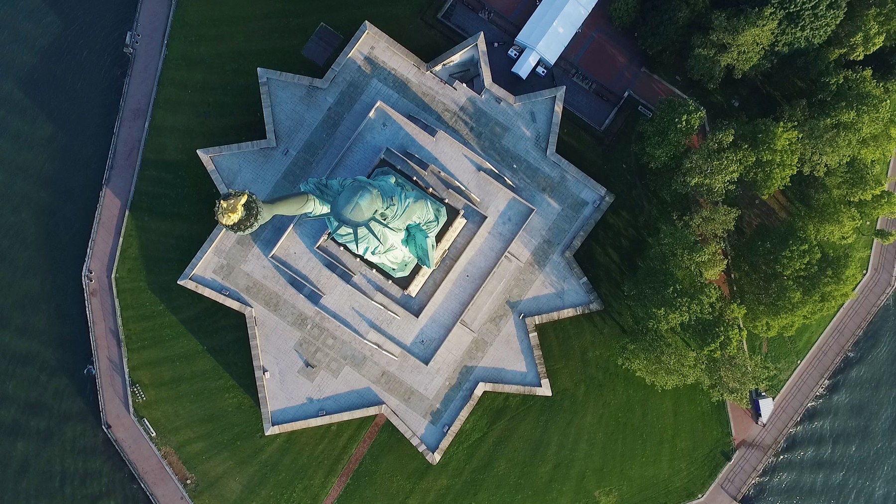 Amazing Drone Pictures Book ! By Costanza (Fubiz.net) Dronescapes10