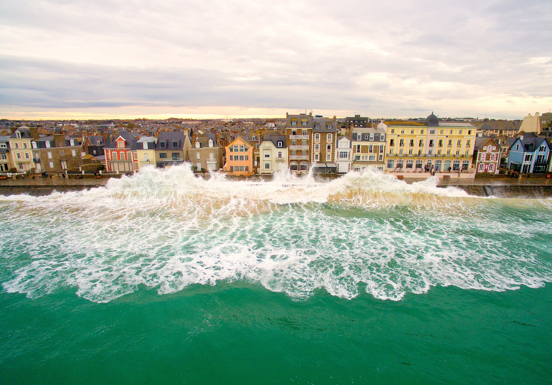 Amazing Drone Pictures Book ! By Costanza (Fubiz.net) Dronescapes2