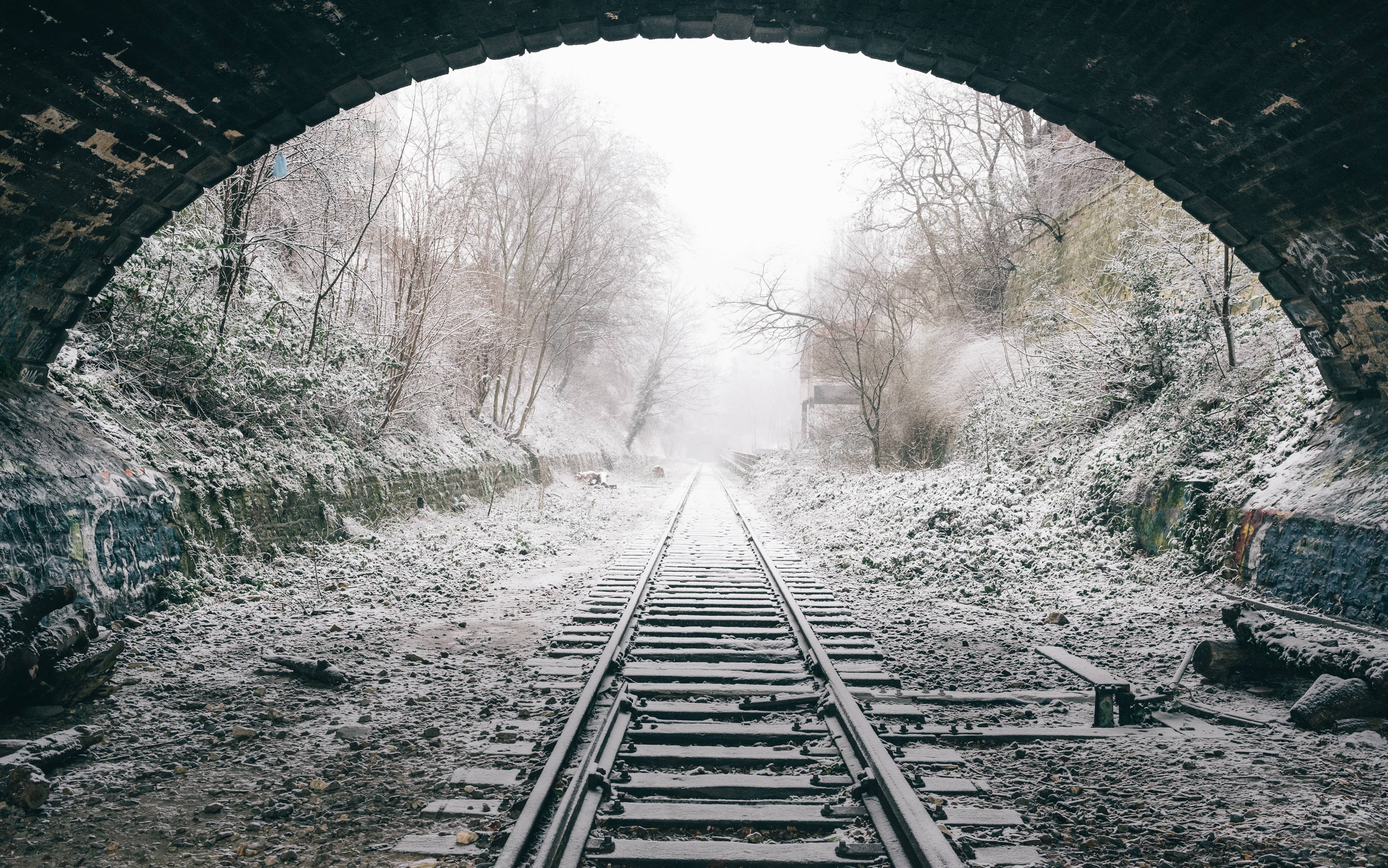 Beautiful Railway In The Snow ! Par Pierre Blanche-Traverse%CC%81e11