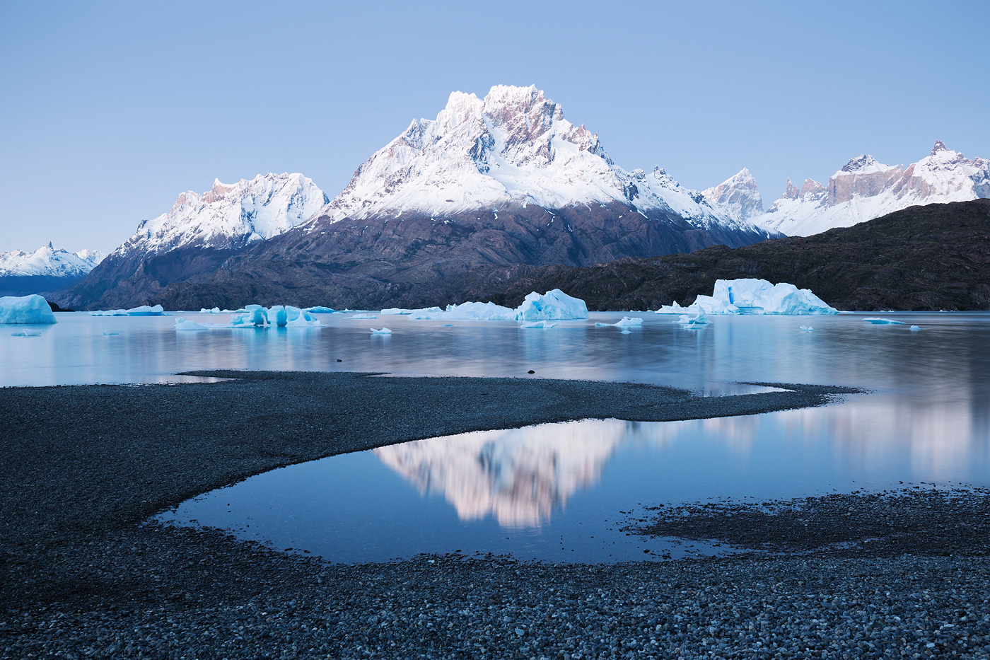 Surrounded by the Lakes and Mountains of Patagonia ! Written by Kala  Lukas-furlan-patagonia-08