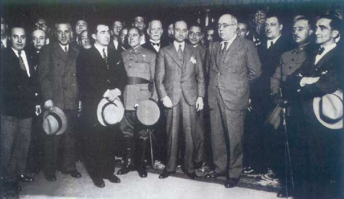 Las fotos menos conocidas de Francisco Franco. Chapaprieta-martinez-barrio-azana-2