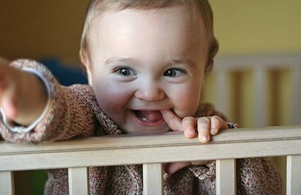 الكنـــــز الثميـــــن  - صفحة 2 Cute-babies-smile-34-photos-13