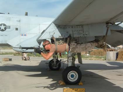 صور عسكرية مضحكة FunnyPart-com-canadian_army