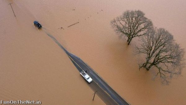 الفيضانات المروعة -- الطقس المتطرفة! Washington_flood05