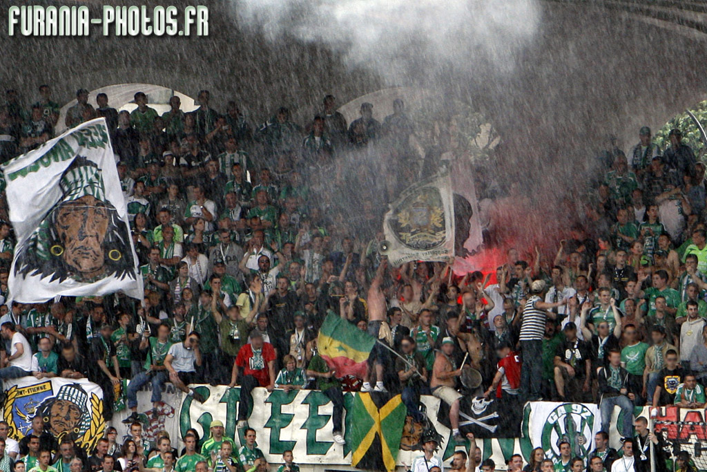 Le Mouvement Ultra en France - Page 2 Bx-ASSE%2010-11%20067