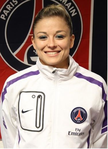 Resultats pronos 2011 / 2012 - Page 5 67979_ori_laure_boulleau