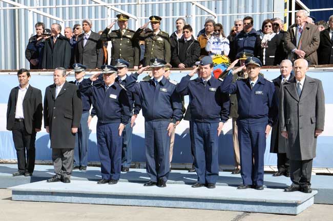 FAA: Conmemoración del Día del Transporte Aéreo Militar Dta4