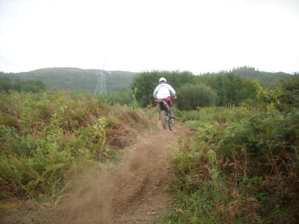 200km de ruta asfáltica y una crono de enduro……. Ru95