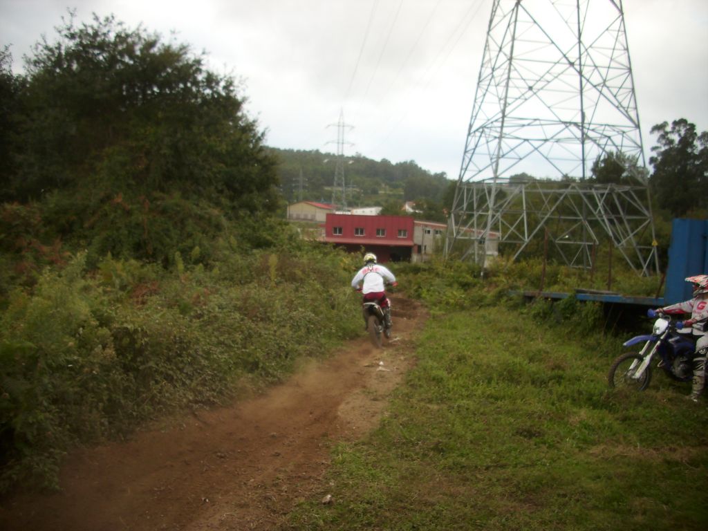 200km de ruta asfáltica y una crono de enduro……. Ru97