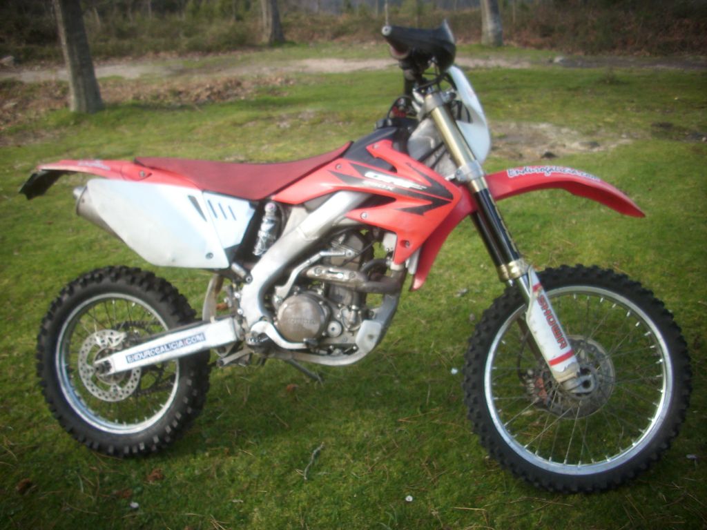 Se vende Honda Crf 250 X del 2006 21