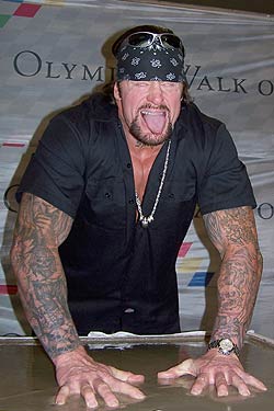 صور لانديرتيكان 04twwe_undertaker11