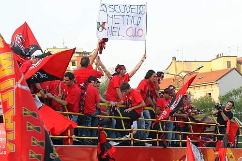 Cules, cedemos al jodido canoso a cualquiera que lo quiera, incluimos kalimotxo para festival entero - Página 20 04