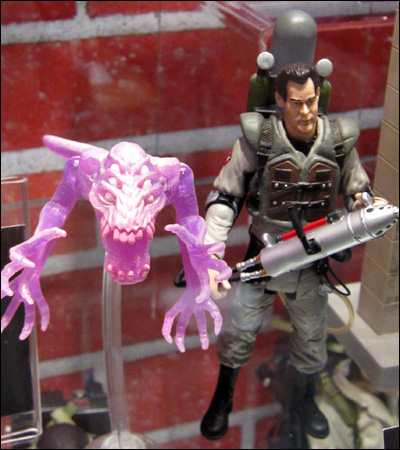 [18/01/11] Gamme GB MATTEL 2011 !!! - Page 3 Ghostbusters-2-mattel-ray-stantz