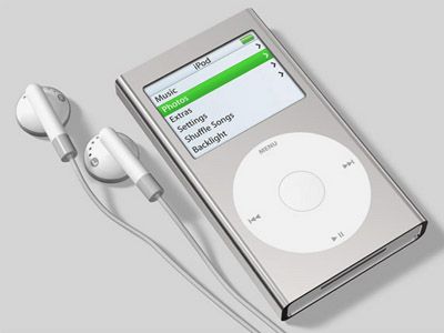 هل تفكر في شراء iPod ؟ من هنا تعرف على جميع انواعه Ipod_mini_photo_2a