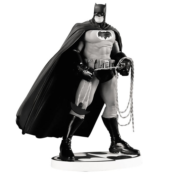 Action Figures: Marvel, DC, etc. - Página 2 Batman-Black-and-White-by-Frank-Miller-2nd-Edition-Statue