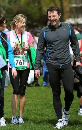 Maddie McCann parents’ £1m bid over ‘lies’  Le6512image-7-kate-and-gerry-mccann-thank-people-of-liverpool-after-running-sefton-park-10k-races-341722656