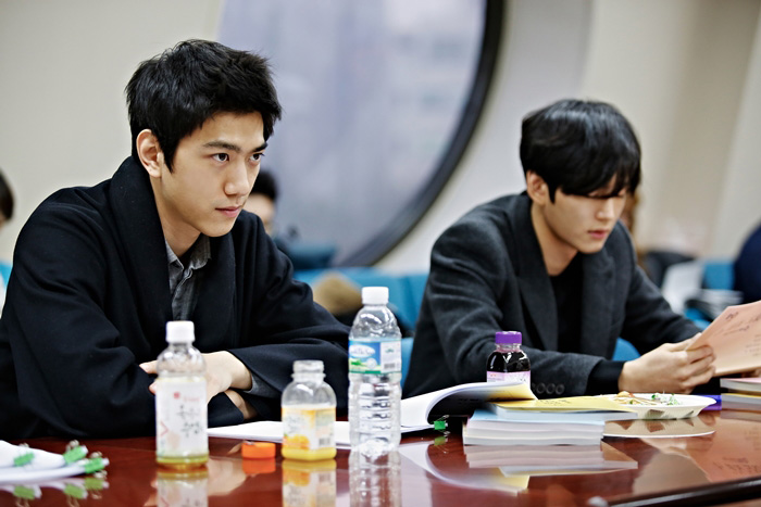  Hyde, Jekyll, and I - Pagina 3 %EB%8C%80%EB%B3%B8%EB%A6%AC%EB%94%A98