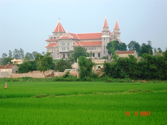 nhà thờ to chưa.hehe ^^~ 01-Giao-Phan-BacNinh-TuPhong-2