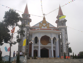 nhà thờ to chưa.hehe ^^~ 01-Giao-Phan-BacNinh-TuPhong-4