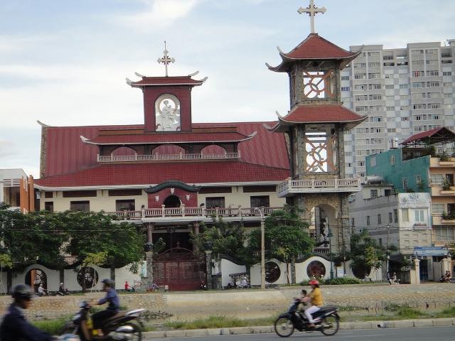 Thị nở của Chúa:-) 01-Giao-Phan-SaiGon-VinhHoi-00