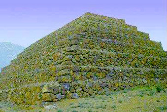 Seven pyramids identified on the African island of Mauritius Maurice08