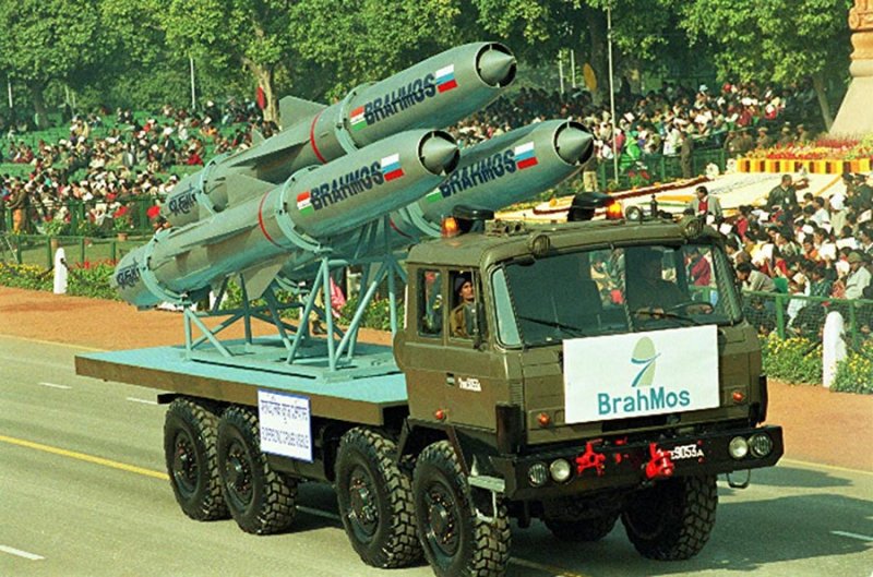 الصناعات الدفاعية الهندية وصناعة الصواريخ Brahmos_26012003