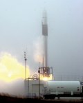 falcon 9 על כן השיגורים Space-x-vafb-050527-s