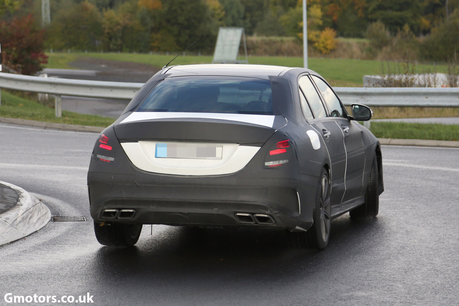 2014 - [Mercedes] Classe C [W205- S205] - Page 16 2015-Mercedes-C-63-AMG-saloon-3