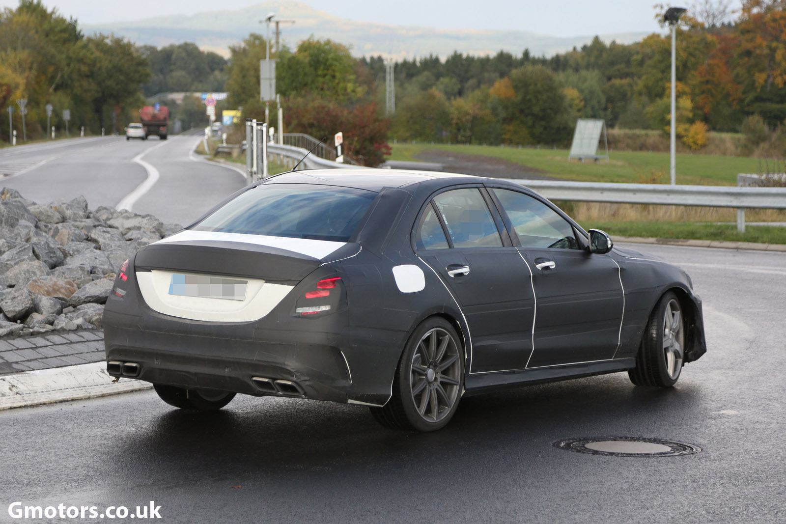 2014 - [Mercedes] Classe C [W205- S205] - Page 16 2015-Mercedes-C-63-AMG-saloon-5