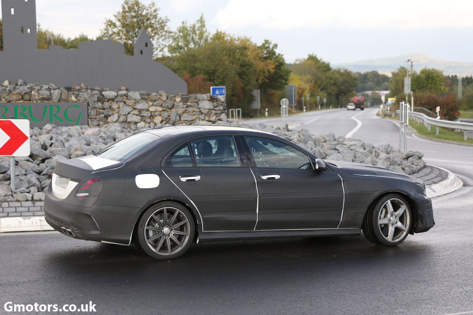 2014 - [Mercedes] Classe C [W205- S205] - Page 16 2015-Mercedes-C-63-AMG-saloon-6