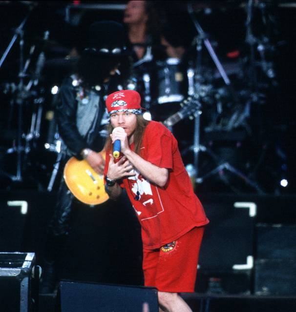 [Articulo] ¿El Regreso Definitivo? Axl-rose-1993