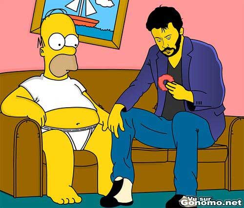 Images/photos/vidos rigolotes Homer-simpson-et-keanu-reeves-encore-victime-d-une-parodie-de-la-scene-ou-il-avait-ete-pris-en-photo-depite-sur-son-banc