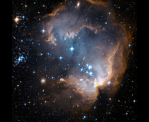 لنا اليوم بعض المقتطفات من الفضاء مع التوضيح : Hubble_ngc_602-lg
