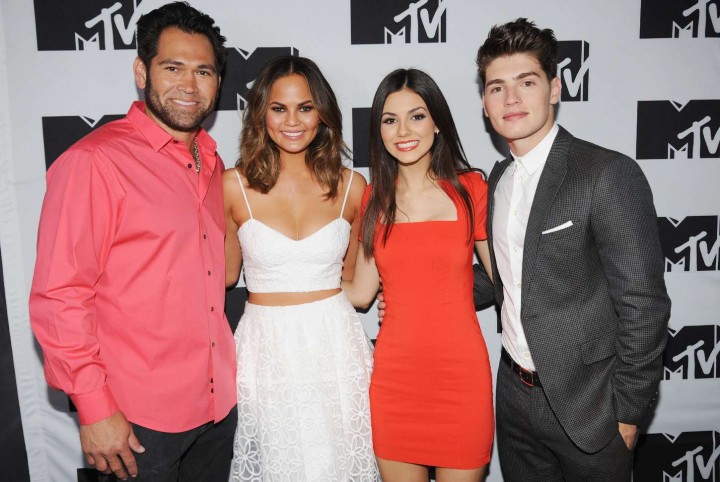 Chrissy Teigen – MTV Upfront Chrissy-Teigen---MTV-Upfront--05-720x482