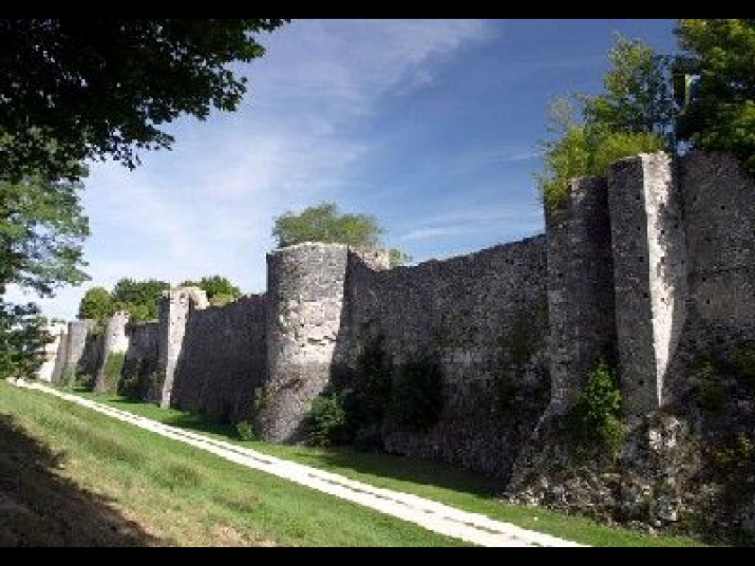 Les mdivales de Provins ! Thumb-la-ville-de-provins---une-magnifique-cite-medievale-1826