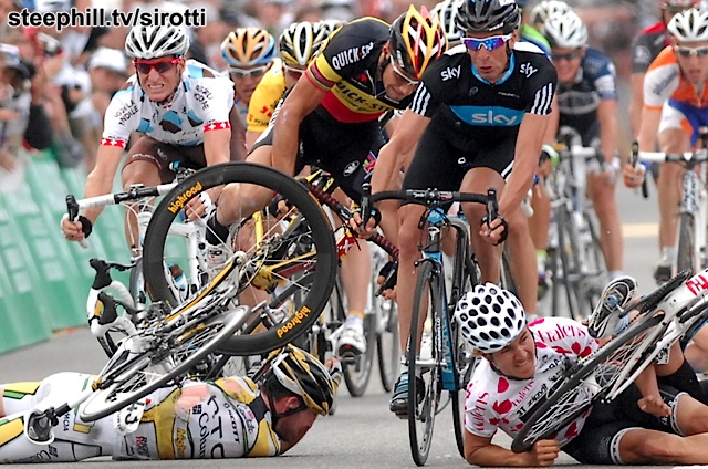 Tour of Switzerland 2010 Stage 4 - Cavendish Crashed 04-310b-PIC118667928-640