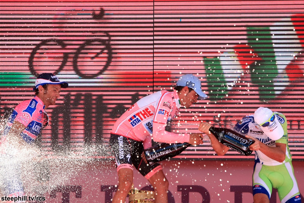 EL GIRO DE ITALIA 2011. La vuelta de 3 semanas más dura de la temporada. - Página 4 567-DAN11378