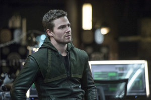 Arrow Episode 2x20 "Seeing Red" April 23, 2014 AR220b_0010b.jpg-2f791078-t3-300x199