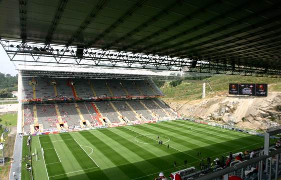 ¿Cuáles son los estadios más lindos?.. - Página 3 Ec04dkbgg1